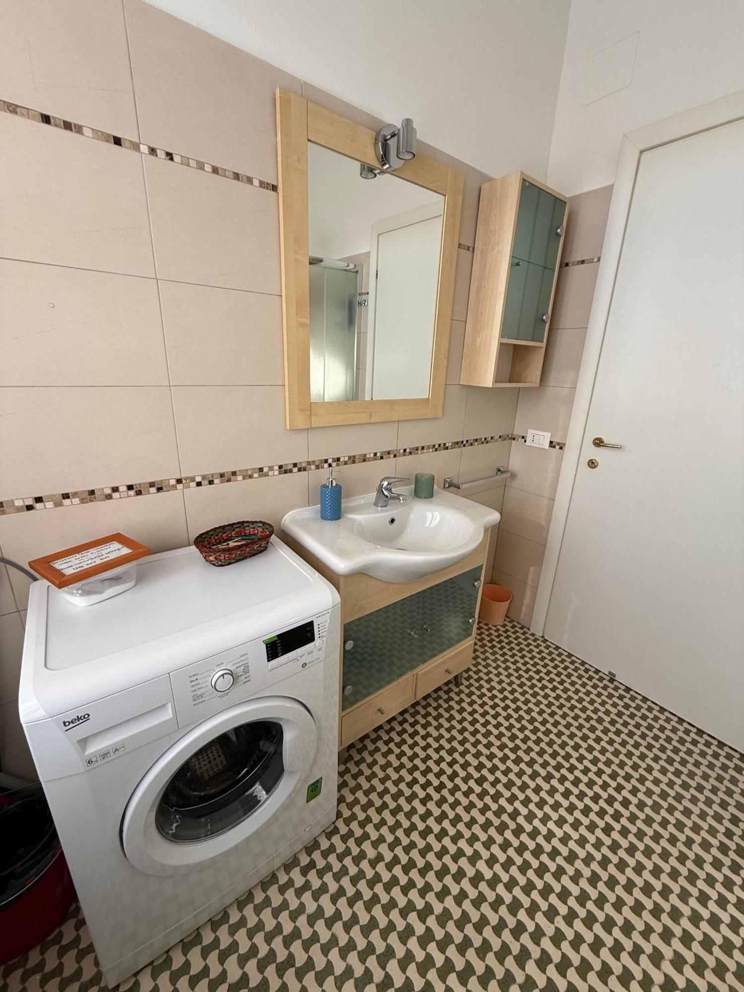 Il Pesce Di Legno Apartment ลีวอร์โน ภายนอก รูปภาพ